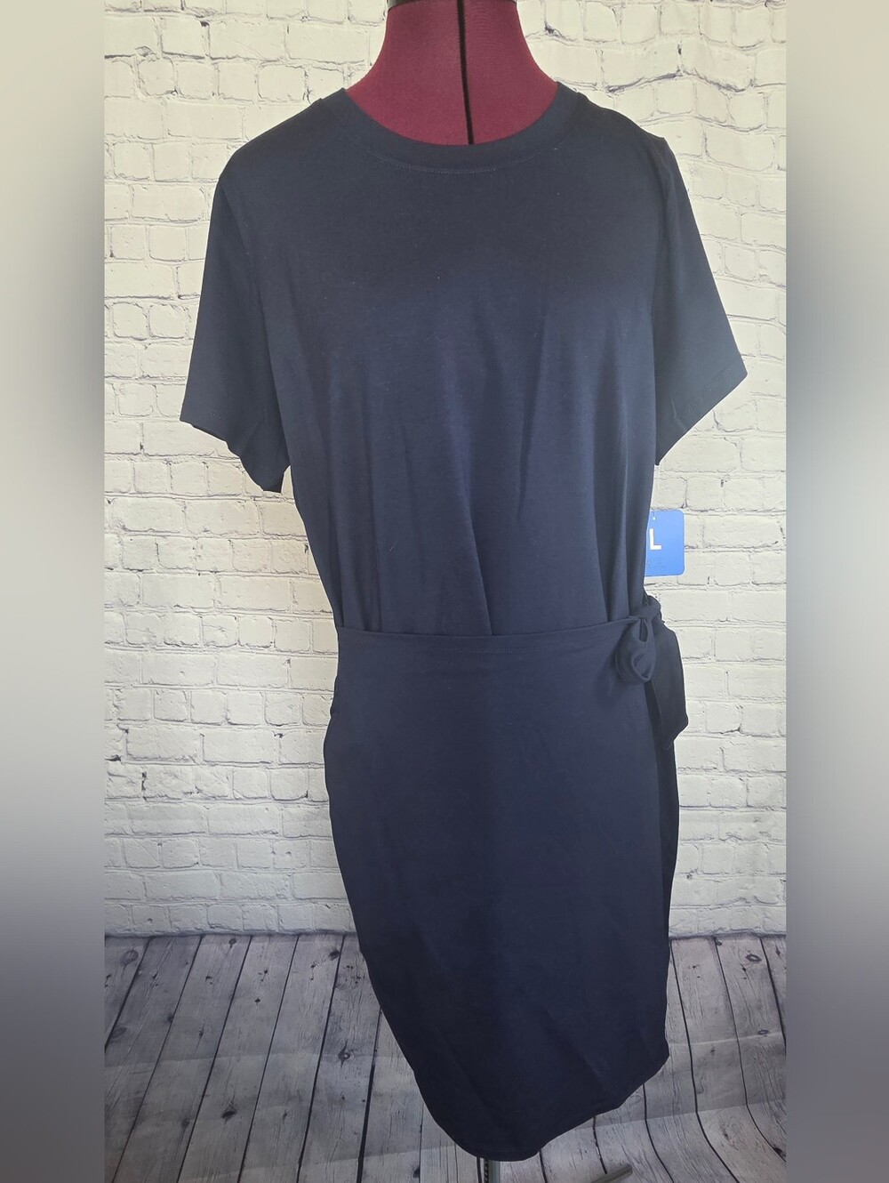 Threads 4 Thought Navy Short-Sleeve Side-Tie Midi Dress